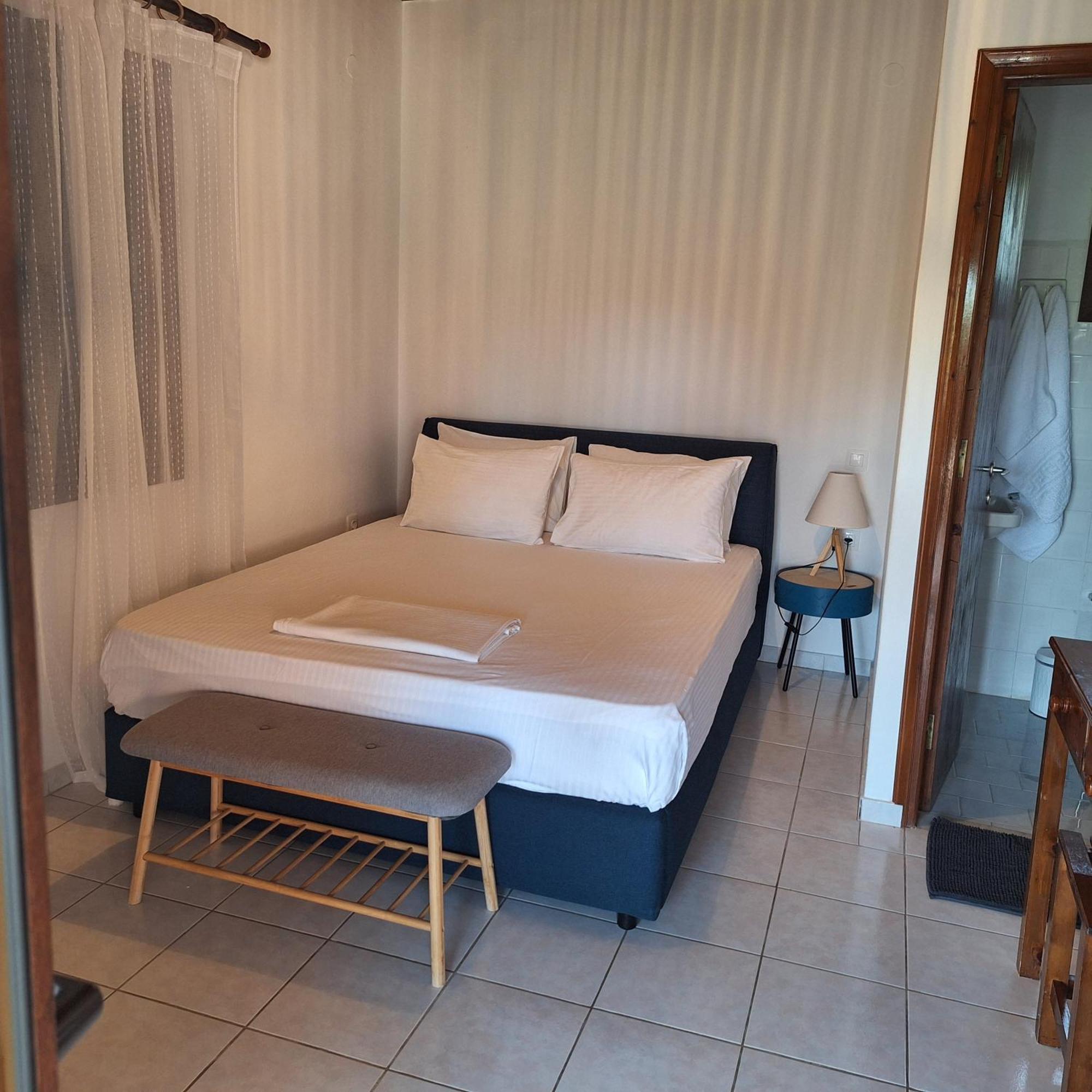 Areti Apartment Áfra Buitenkant foto